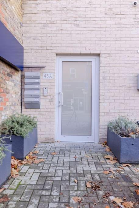 Vertigo Boutique Sleeps 4 London Kingston upon Thames  Extérieur photo