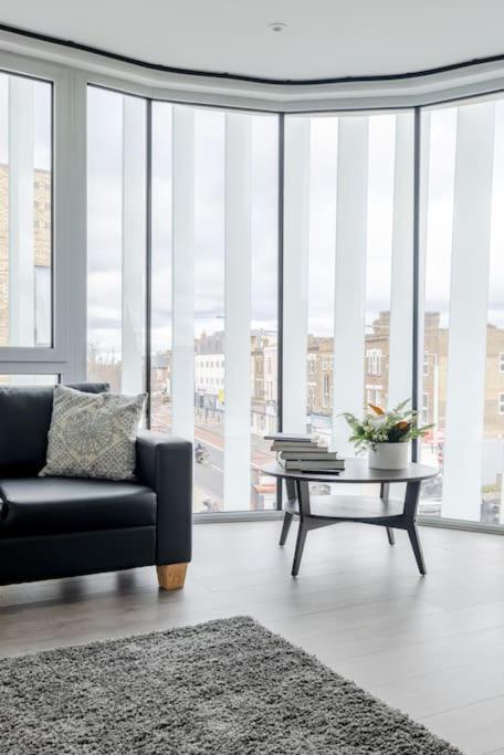 Vertigo Boutique Sleeps 4 London Kingston upon Thames  Extérieur photo