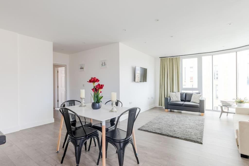 Vertigo Boutique Sleeps 4 London Kingston upon Thames  Extérieur photo